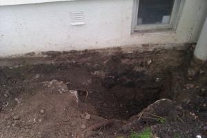 Drnering villa Mlarhjden Hgersten Vstertorp Midsommarkransen Frungen Segeltorp Herrngen Krkvik Smista Brdng Skrholmen Stra Vrby grd Johannesdal Fittja Hallunda Alby Tullinge Huddinge Tumba Salem. Isolering grund med 2x100mm Pordrn. Grund insprngt i berg, drnering, isolering grund inget alternativ. Gjutning hlkrl grund/berg. Drnering mark runt fastighet. Anlggning traditionell stenkista med sten. Dagvatten stuprr anslutna till stenkista, drnering ansluten till kommunala system. CFS Bygg AB // Grv & Drnering Stockholm AB
